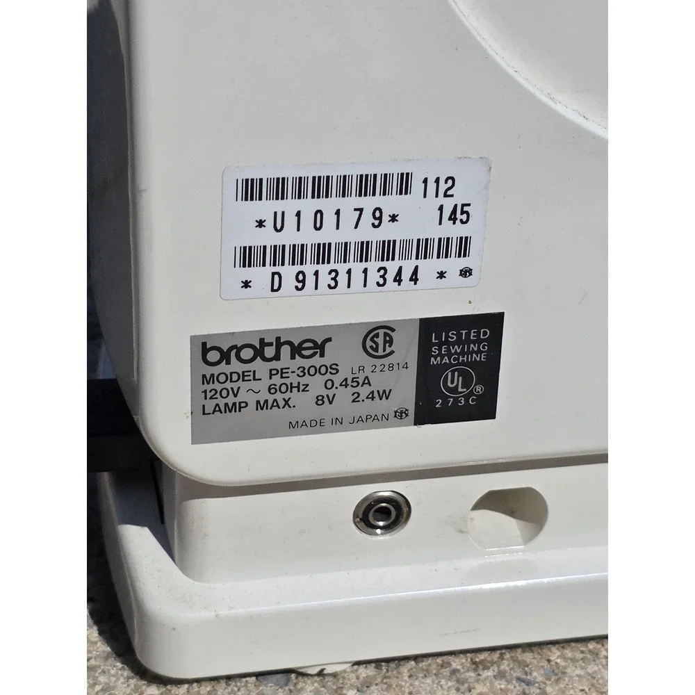 Brother Pacesetter PE-300S Computerized Sewing Embroidery Machine Japan Case